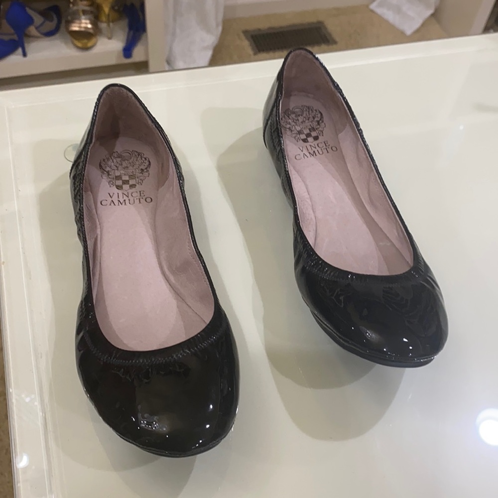 Vince Camuto shiny patent black flats. Like new
